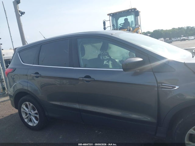 46047331 :رقم المزاد ، 1FMCU9GDXKUA77349 vin ، 2019 Ford Escape Se مزاد بيع