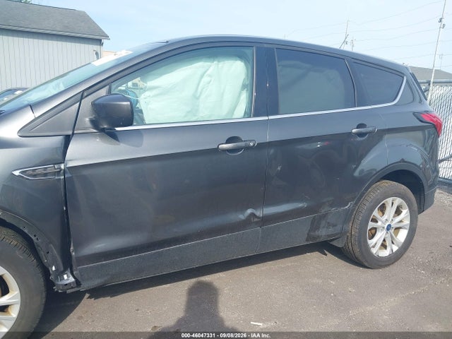 46047331 :رقم المزاد ، 1FMCU9GDXKUA77349 vin ، 2019 Ford Escape Se مزاد بيع