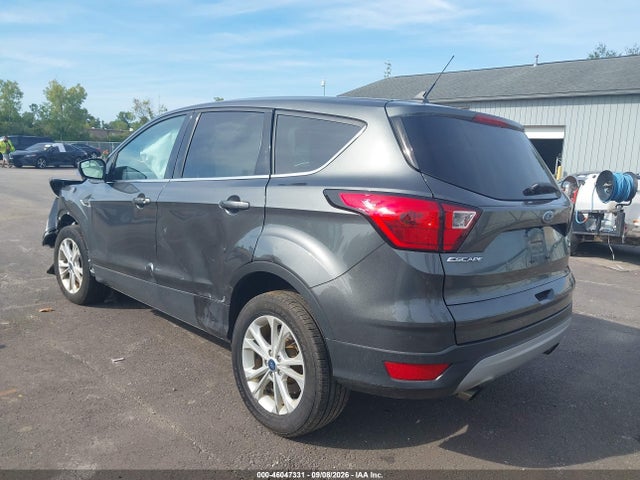 46047331 :رقم المزاد ، 1FMCU9GDXKUA77349 vin ، 2019 Ford Escape Se مزاد بيع