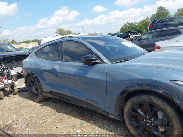 2023 Ford Mustang Mach-e Premium მანქანა იყიდება აუქციონზე, vin: 3FMTK3SUXPMA89328, აუქციონის ნომერი: 46047345
