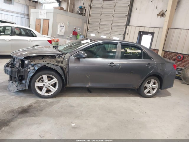 2014 Toyota Camry Se მანქანა იყიდება აუქციონზე, vin: 4T1BF1FK7EU426124, აუქციონის ნომერი: 46047367
