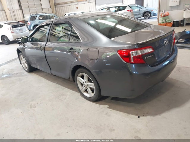 2014 Toyota Camry Se მანქანა იყიდება აუქციონზე, vin: 4T1BF1FK7EU426124, აუქციონის ნომერი: 46047367