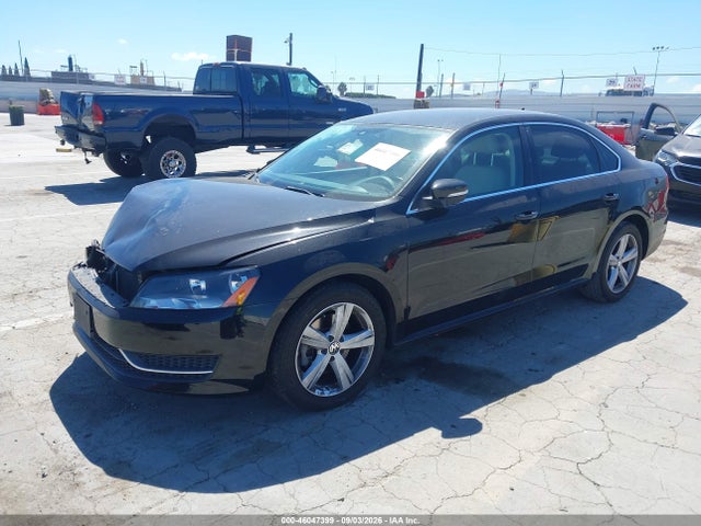 2013 Volkswagen Passat 2.5l Se მანქანა იყიდება აუქციონზე, vin: 1VWBP7A33DC091403, აუქციონის ნომერი: 46047399
