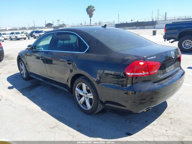 2013 Volkswagen Passat 2.5l Se მანქანა იყიდება აუქციონზე, vin: 1VWBP7A33DC091403, აუქციონის ნომერი: 46047399