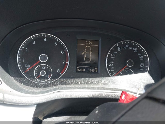 2013 Volkswagen Passat 2.5l Se მანქანა იყიდება აუქციონზე, vin: 1VWBP7A33DC091403, აუქციონის ნომერი: 46047399