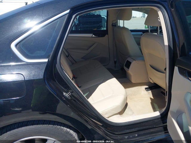 2013 Volkswagen Passat 2.5l Se მანქანა იყიდება აუქციონზე, vin: 1VWBP7A33DC091403, აუქციონის ნომერი: 46047399