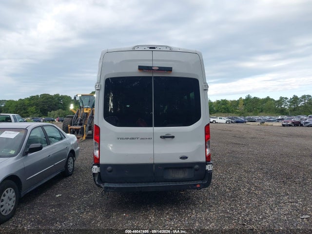 46047405 :رقم المزاد ، 1FBVU4X88NKA66552 vin ، 2022 Ford Transit-350 Passenger Van Xl مزاد بيع