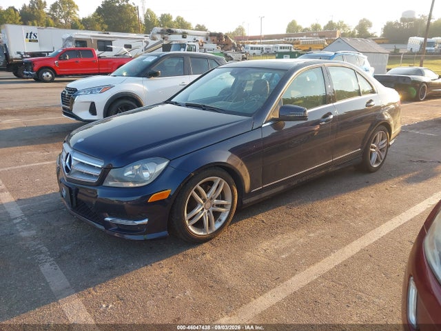 2012 Mercedes-benz C 300 Luxury 4matic/sport 4matic მანქანა იყიდება აუქციონზე, vin: WDDGF8BB8CR195233, აუქციონის ნომერი: 46047438