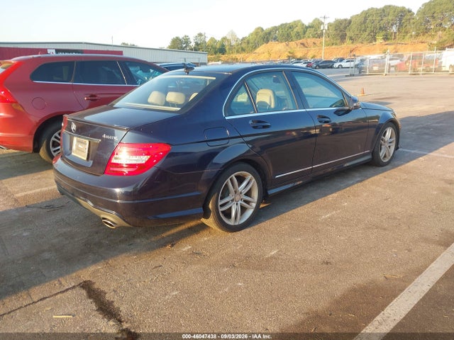 2012 Mercedes-benz C 300 Luxury 4matic/sport 4matic მანქანა იყიდება აუქციონზე, vin: WDDGF8BB8CR195233, აუქციონის ნომერი: 46047438