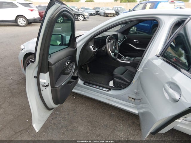 2024 Bmw 330i მანქანა იყიდება აუქციონზე, vin: 3MW69FF03R8E09815, აუქციონის ნომერი: 46047452
