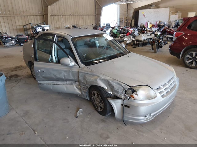 2005 Hyundai Accent Gls მანქანა იყიდება აუქციონზე, vin: KMHCG45CX5U656883, აუქციონის ნომერი: 46047523