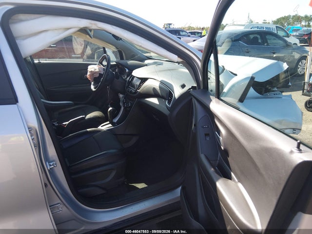 46047553 :رقم المزاد ، KL7CJLSB3MB310175 vin ، 2021 Chevrolet Trax Fwd Lt مزاد بيع