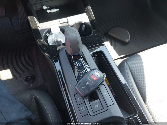 Toyota Prius Limited 2024 JTDACAAU7R3016050 Image 11