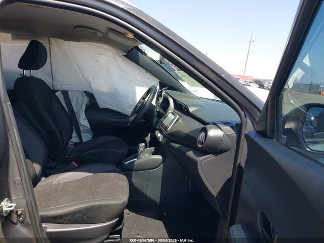 Продажа на аукционе авто 2019 Nissan Kicks S, vin: 3N1CP5CU7KL564824, номер лота: 46047586