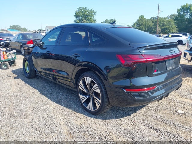 46047615 :رقم المزاد ، WA1DABGE6RB004111 vin ، 2024 Audi Q8 E-tron S Line Prestige Quattro مزاد بيع