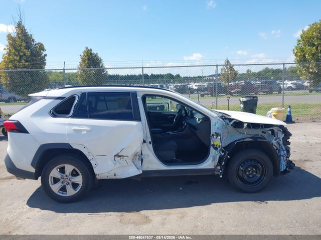 Продажа на аукционе авто 2021 Toyota Rav4 Xle, vin: 2T3P1RFV2MC210296, номер лота: 46047637