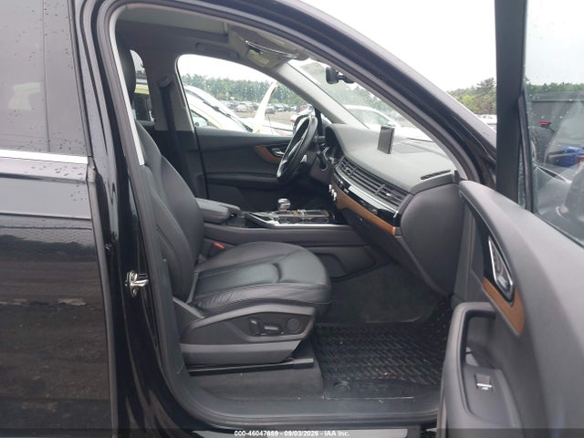 Audi Q7 2.0t Premium 2017 WA1LHAF76HD046740 Image 5