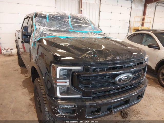 46047677 :رقم المزاد ، 1FT8W3BT8NEC04677 vin ، 2022 Ford F-350 Lariat مزاد بيع