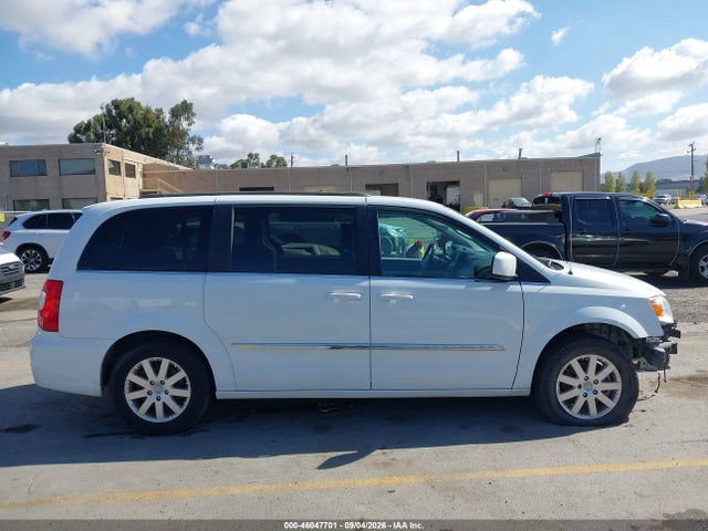 Продажа на аукционе авто 2016 Chrysler Town & Country Touring, vin: 2C4RC1BG0GR298869, номер лота: 46047701