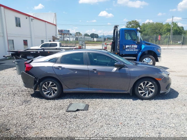 Продаж на аукціоні авто 2017 Honda Civic Ex, vin: 19XFC2F73HE010736, номер лоту: 46047766