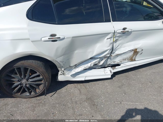 Продажа на аукционе авто 2022 Toyota Camry Xse Hybrid, vin: 4T1K31AK1NU042209, номер лота: 46047785