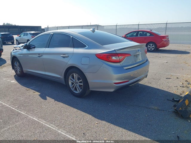 2016 Hyundai Sonata Se მანქანა იყიდება აუქციონზე, vin: 5NPE24AF5GH261261, აუქციონის ნომერი: 46047816