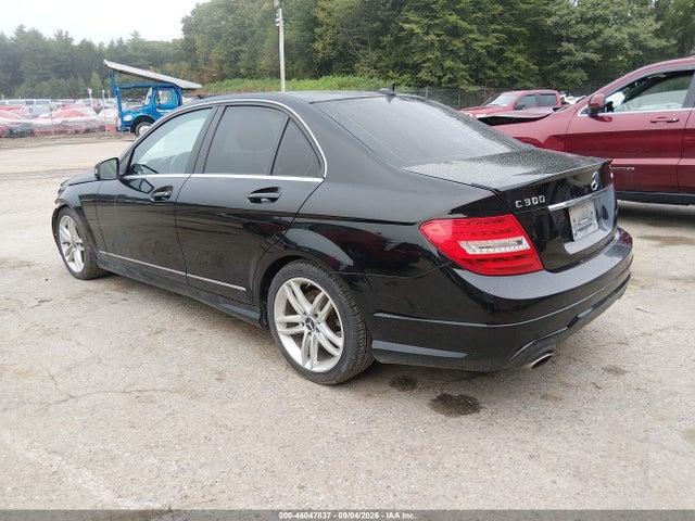 2013 Mercedes-benz C 300 Sport 4matic მანქანა იყიდება აუქციონზე, vin: WDDGF8AB9DA885025, აუქციონის ნომერი: 46047837