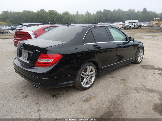 2013 Mercedes-benz C 300 Sport 4matic მანქანა იყიდება აუქციონზე, vin: WDDGF8AB9DA885025, აუქციონის ნომერი: 46047837