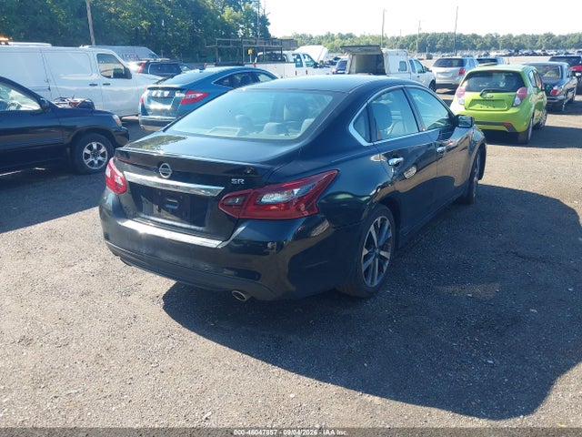 46047857 :رقم المزاد ، 1N4AL3AP2HC118558 vin ، 2017 Nissan Altima 2.5 Sr مزاد بيع