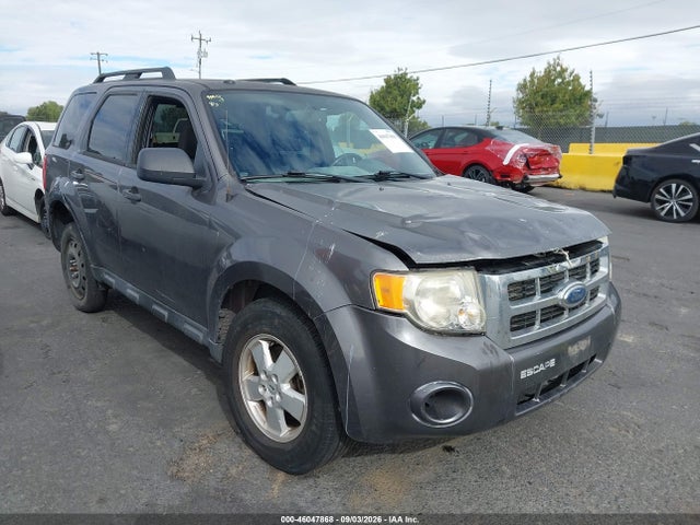 46047868 :رقم المزاد ، 1FMCU9DG0BKC65176 vin ، 2011 Ford Escape Xlt مزاد بيع