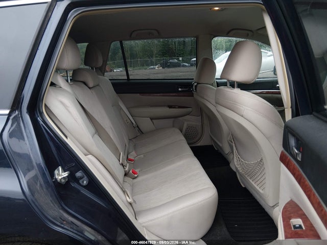 46047929 :رقم المزاد ، 4S4BRBCC2E3228079 vin ، 2014 Subaru Outback 2.5i Premium مزاد بيع