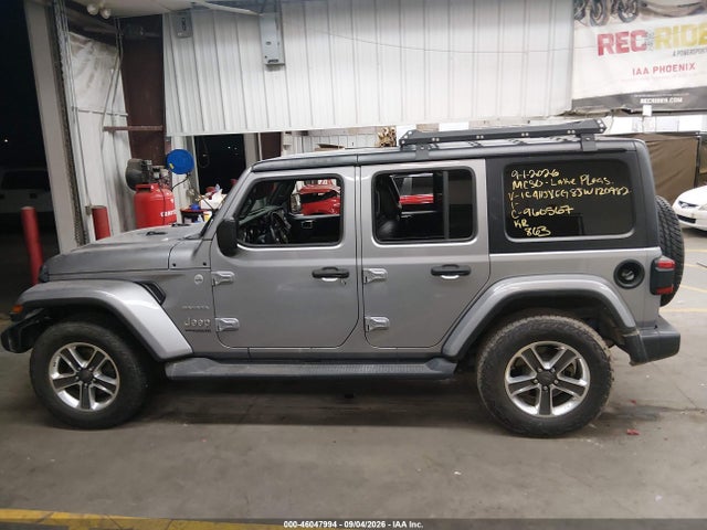 1C4HJXEG8JW120982 Jeep Wrangler Unlimited Sahara 4x4