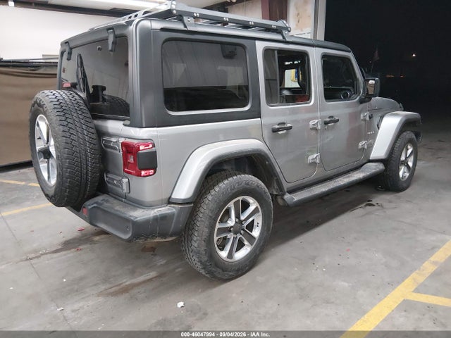 1C4HJXEG8JW120982 Jeep Wrangler Unlimited Sahara 4x4