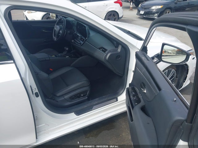 46048013 :رقم المزاد ، 58ADA1C16RU050680 vin ، 2024 Lexus Es 300h مزاد بيع