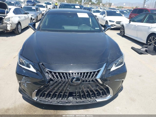 46048025 :رقم المزاد ، 58ADA1C16RU039050 vin ، 2024 Lexus Es 300h مزاد بيع