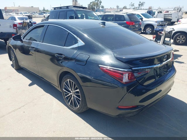 46048025 :رقم المزاد ، 58ADA1C16RU039050 vin ، 2024 Lexus Es 300h مزاد بيع