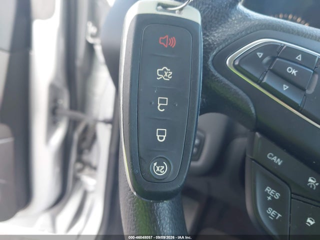 46048057 :رقم المزاد ، 1FMCU0GD9KUA72588 vin ، 2019 Ford Escape Se مزاد بيع