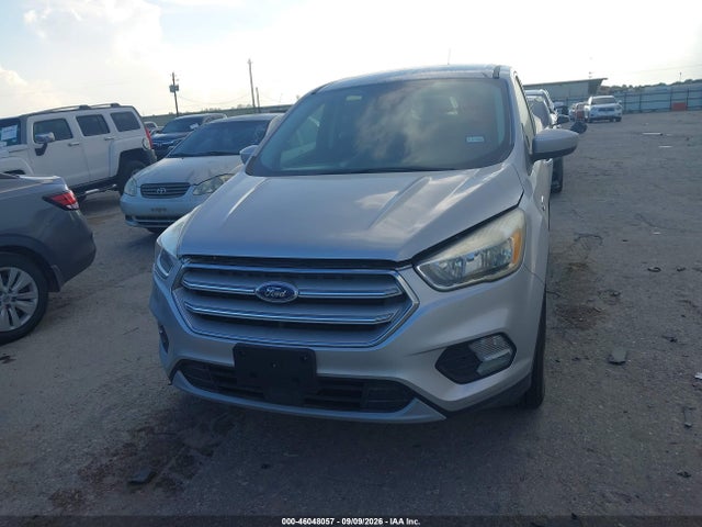 46048057 :رقم المزاد ، 1FMCU0GD9KUA72588 vin ، 2019 Ford Escape Se مزاد بيع