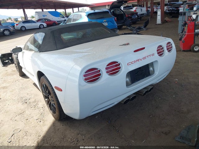 46048068 :رقم المزاد ، 1G1YY32G5W5104737 vin ، 1998 Chevrolet Corvette مزاد بيع