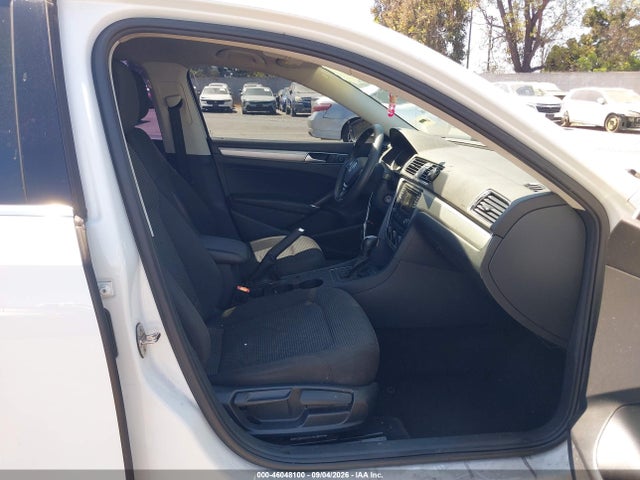 1VWAS7A35GC027331 Volkswagen Passat 1.8t S