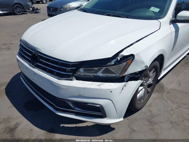 1VWAS7A35GC027331 Volkswagen Passat 1.8t S