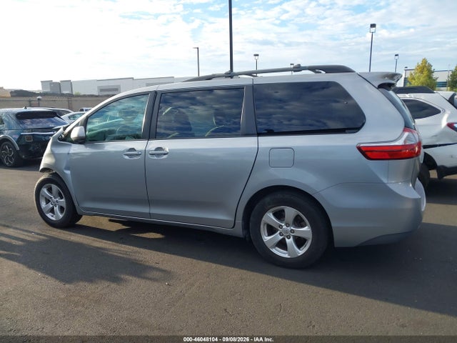5TDKK3DC0GS745394 Toyota Sienna Le 8 Passenger