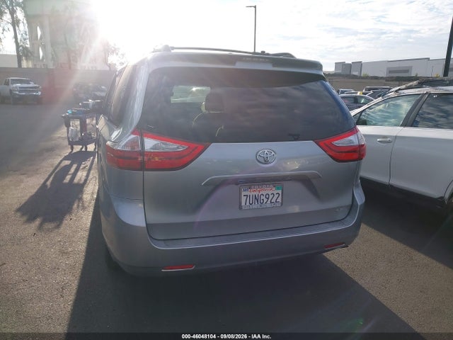 5TDKK3DC0GS745394 Toyota Sienna Le 8 Passenger