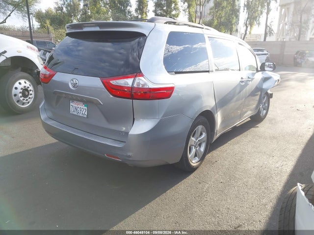 5TDKK3DC0GS745394 Toyota Sienna Le 8 Passenger