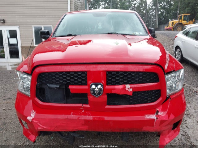 46048108 :رقم المزاد ، 1C6RR7FG5JS264323 vin ، 2018 Ram 1500 Express  4x4 6'4 Box مزاد بيع