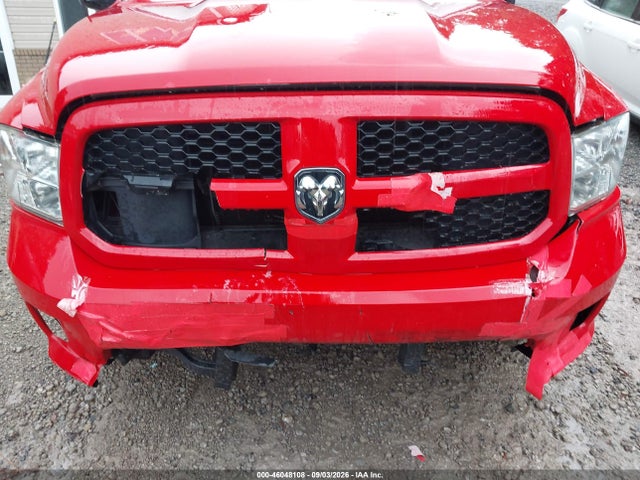46048108 :رقم المزاد ، 1C6RR7FG5JS264323 vin ، 2018 Ram 1500 Express  4x4 6'4 Box مزاد بيع