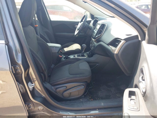Продажа на аукционе авто 2015 Jeep Cherokee Latitude, vin: 1C4PJMCSXFW745022, номер лота: 46048177