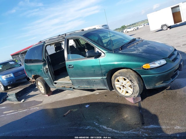 46048186 :رقم المزاد ، 1B4GP54L9TB272628 vin ، 1996 Dodge Grand Caravan Le/es مزاد بيع