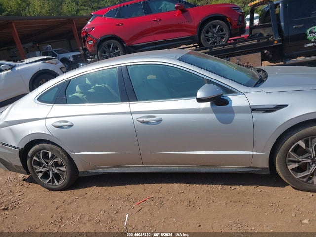 2025 Hyundai Sonata Sel მანქანა იყიდება აუქციონზე, vin: KMHL64JA0SA482133, აუქციონის ნომერი: 46048192
