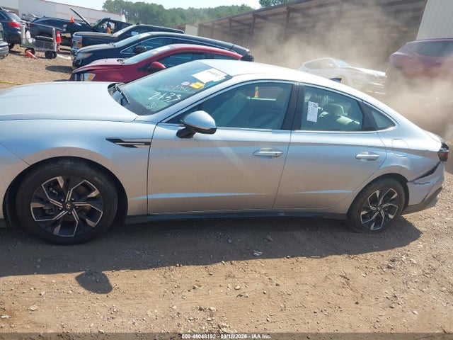 2025 Hyundai Sonata Sel მანქანა იყიდება აუქციონზე, vin: KMHL64JA0SA482133, აუქციონის ნომერი: 46048192